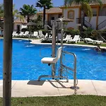 Residencial Golf Playa Iv 펜션